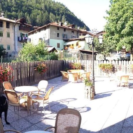 Albergo Garnì Cavento Pinzolo Exterior foto