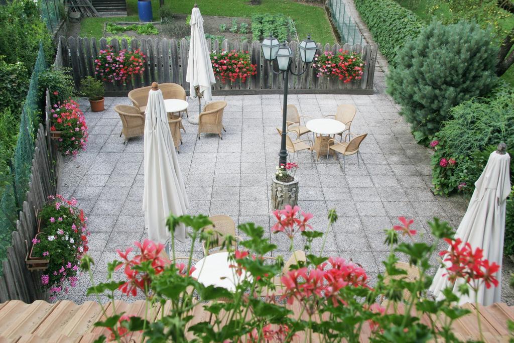 Albergo Garnì Cavento Pinzolo Exterior foto