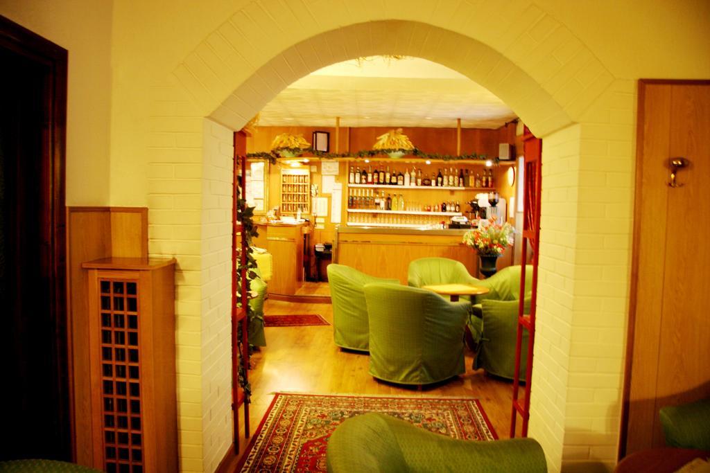 Albergo Garnì Cavento Pinzolo Exterior foto